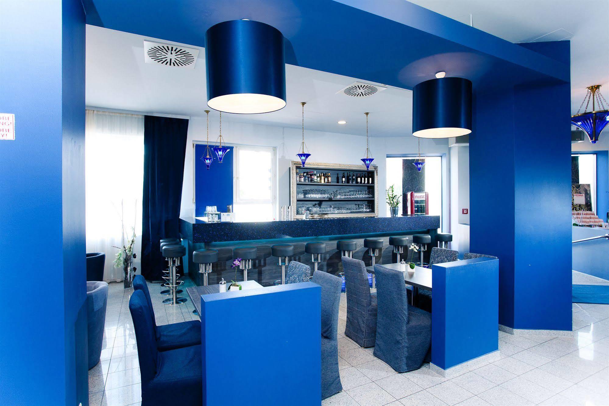 Lenas Donau Hotel Vienna Exterior photo